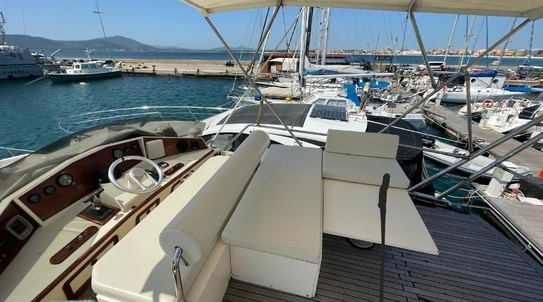 Sweet Dream In Boat Hotel Alghero